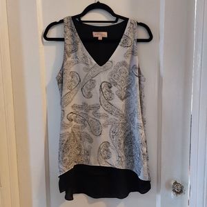 Black and white business tank